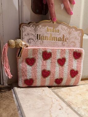 INDIA HANDMADE Pink White Gold Beaded Cosmetic Pouch with Red Heart Accents